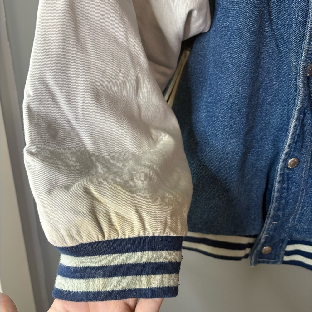 Walt Disney World Denim Jacket M Adult Happiest Celebration Earth Blue Gray Coat - Picture 4 of 7